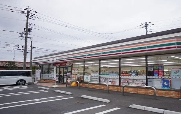 セブンイレブン出雲上塩冶町店まで850m