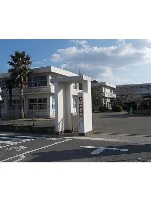 上板中学校まで550m