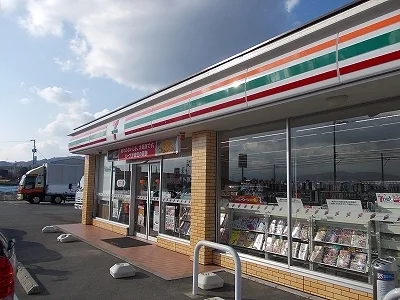 セブンイレブン上板神宅店様まで700m