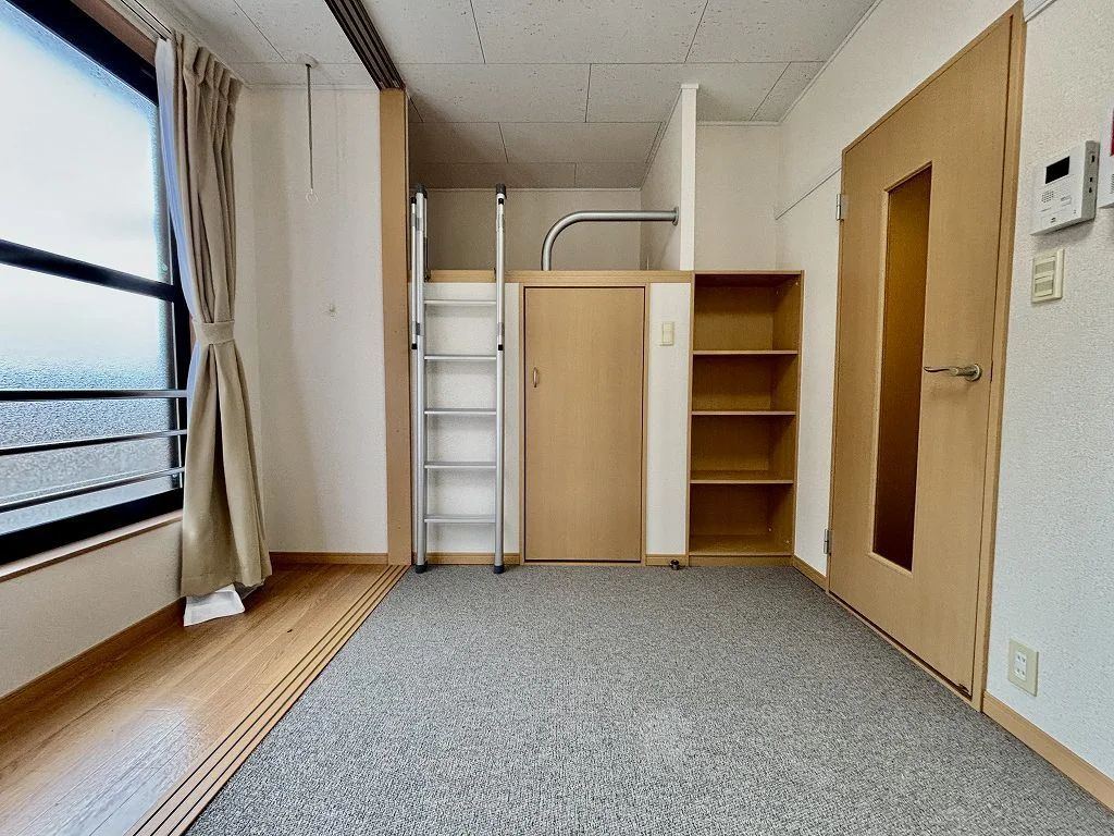 ２階　部屋