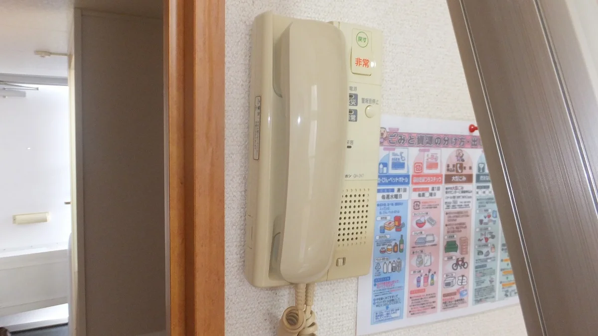 インターホン