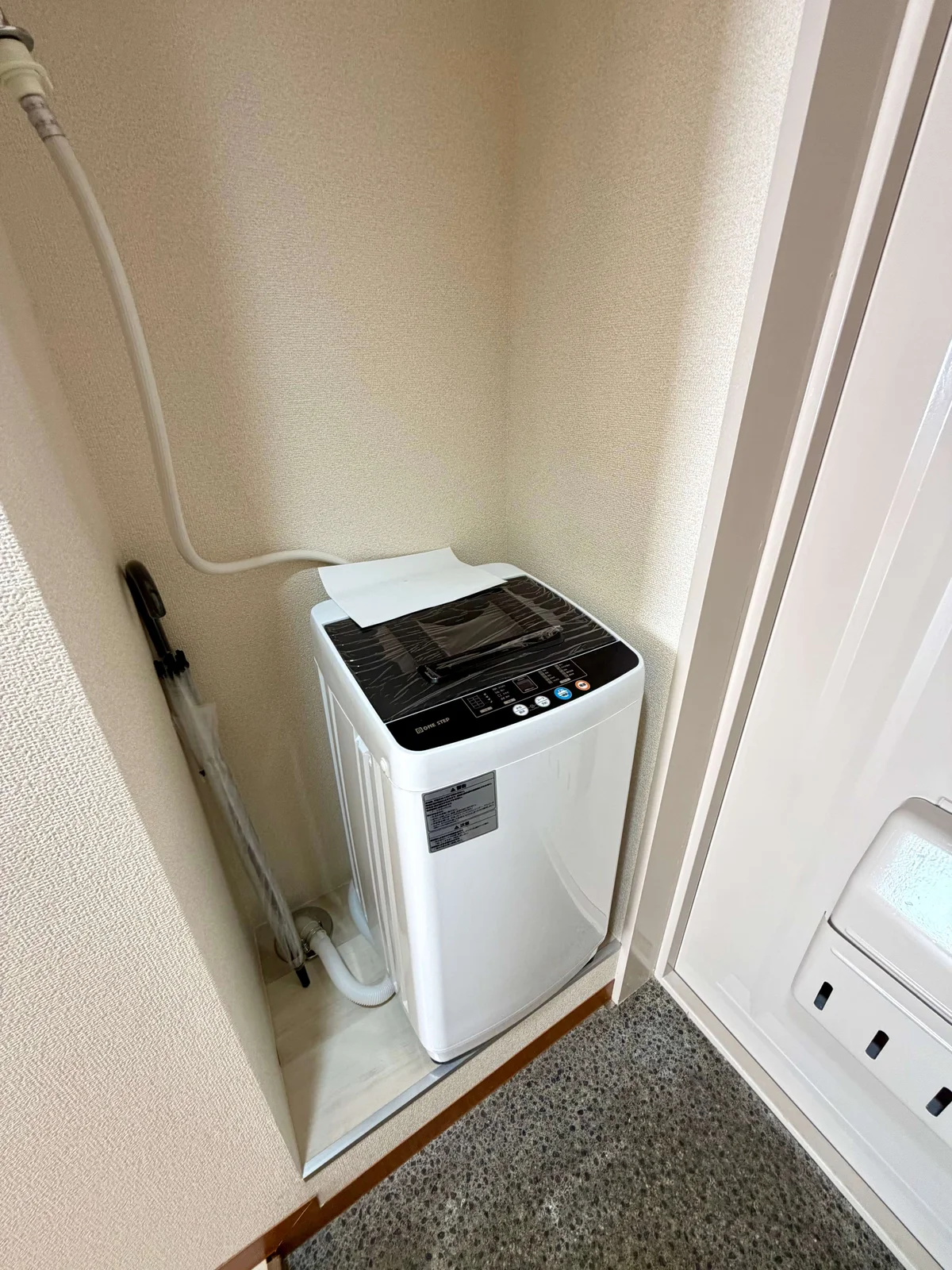 洗濯機（新品）あり。