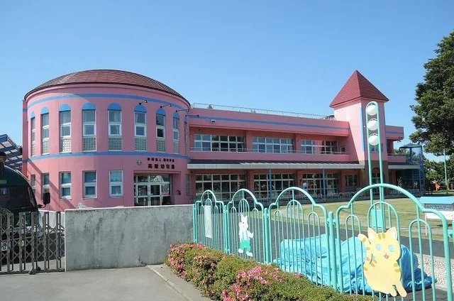 高館幼稚園まで230m