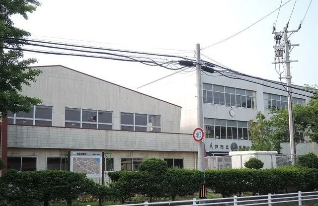多賀小学校まで750m