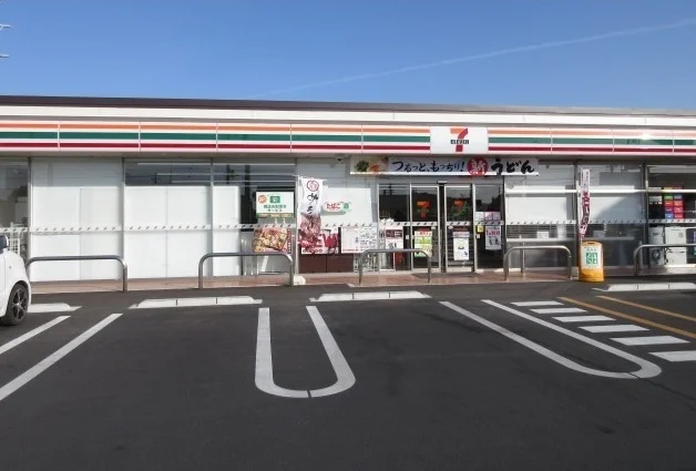 セブンイレブン松阪川井町店まで650m