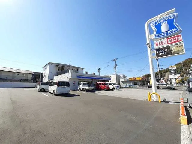 ローソン 高知一ツ橋店まで550m