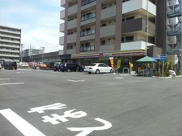 ミニストップ東松戸駅東口店まで400m