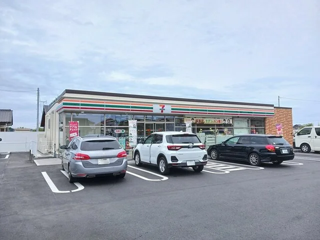 セブンイレブン高野店まで365m
