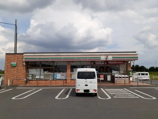 セブンイレブン伊勢崎豊城町店まで400m