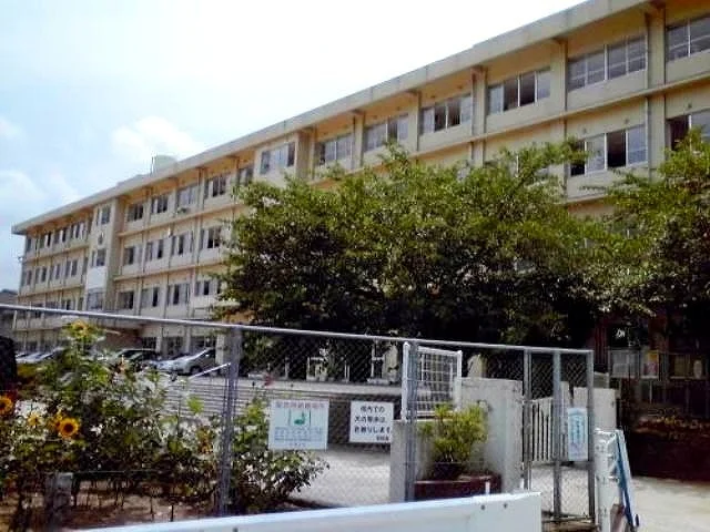 福山市立坪生小学校まで1000m