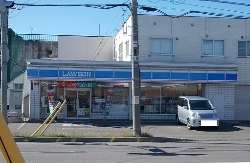 ローソン滝川黄金町店まで1100m