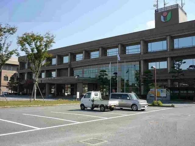 宇城市役所まで1500m