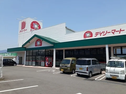 デイリーマート　ウインズ店様まで1100m