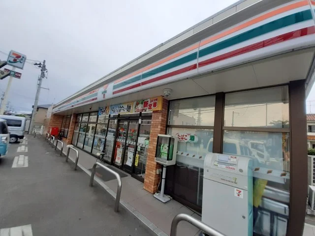 セブンイレブン上飯田店まで300m