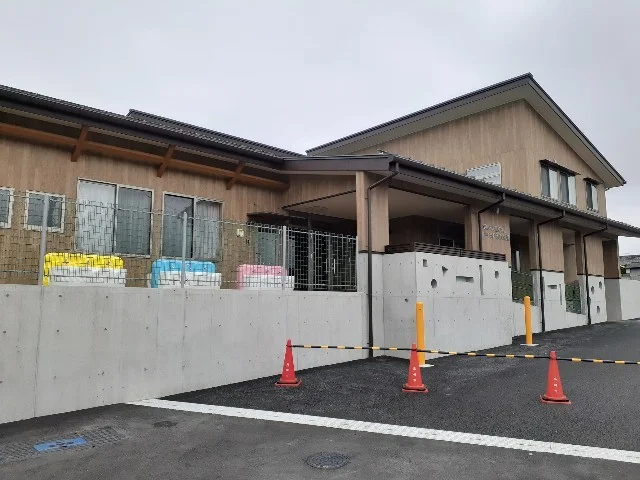 さわらび幼稚園まで1100m