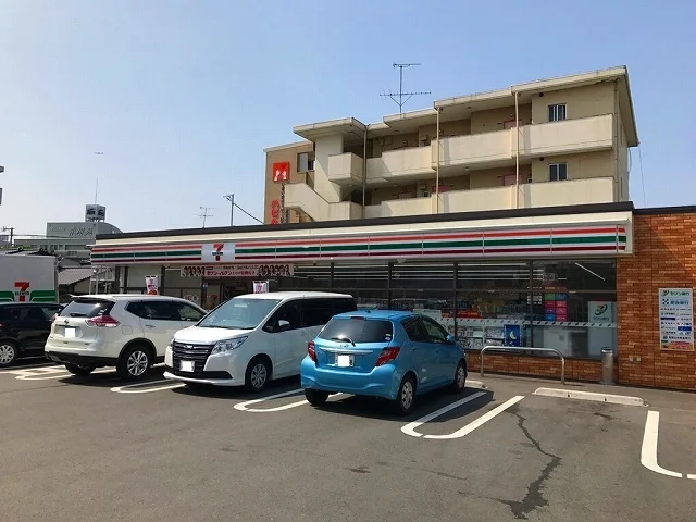 セブンイレブン熊本島崎2丁目店まで950m
