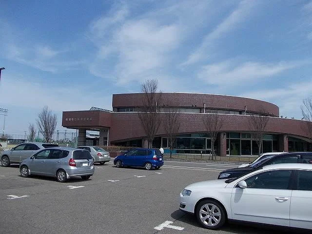岩室図書館まで110m