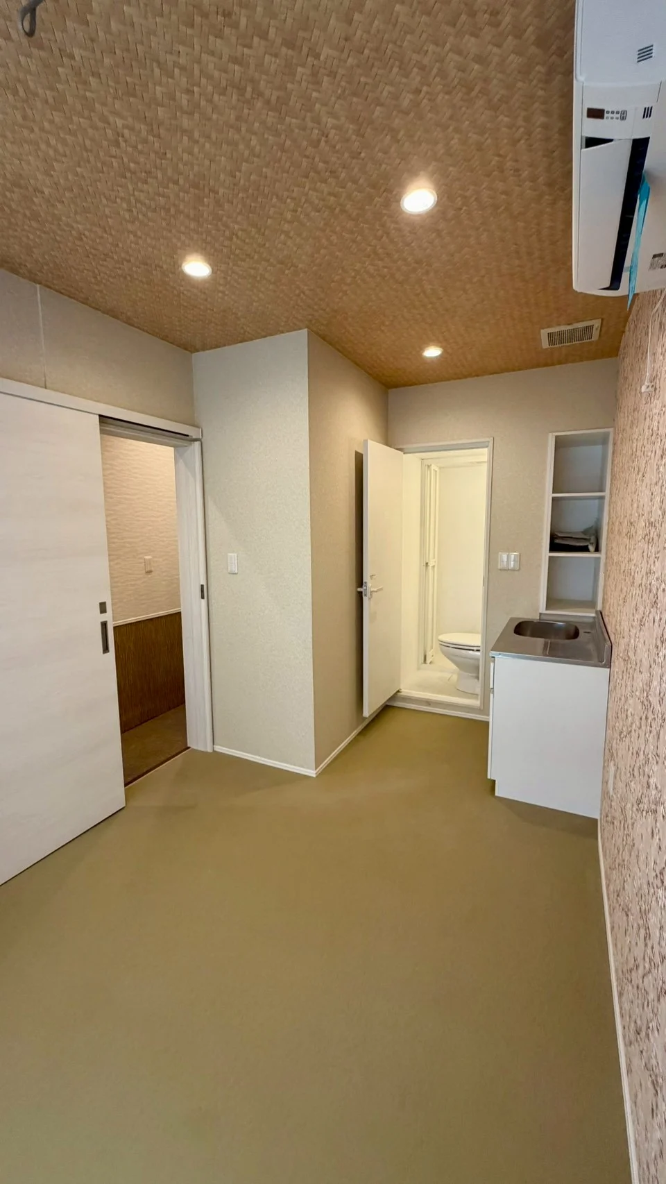 リフォームしたばかりの綺麗なお部屋です。