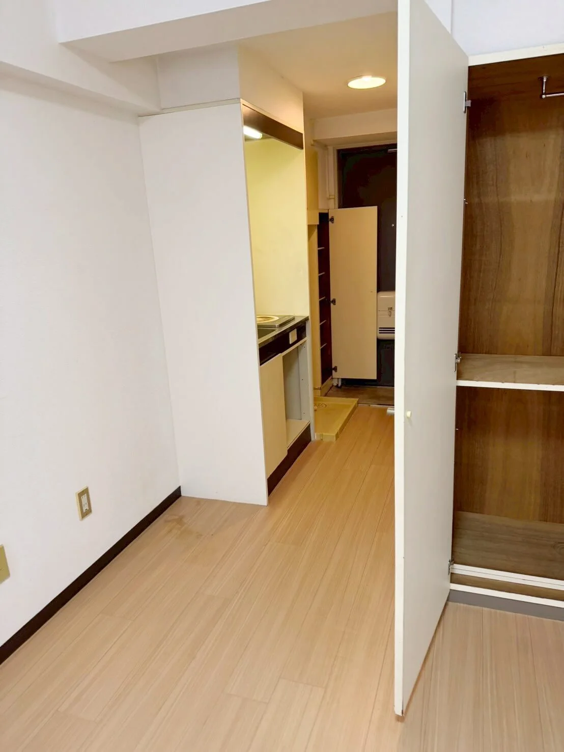 家具・家電を設置致します。