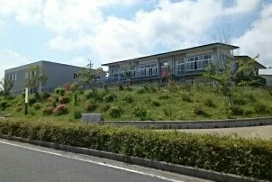 大網小学校まで1300m