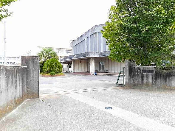 稲沢市立　下津小学校まで650m