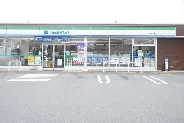 ファミリーマートいせ大湊店まで750m