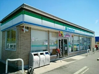 ファミリーマート祖父江曲店まで700m