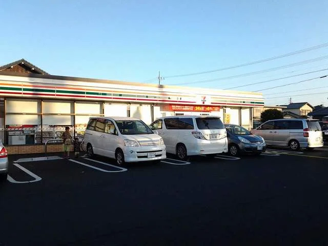セブンイレブン　近江八幡江頭店まで480m