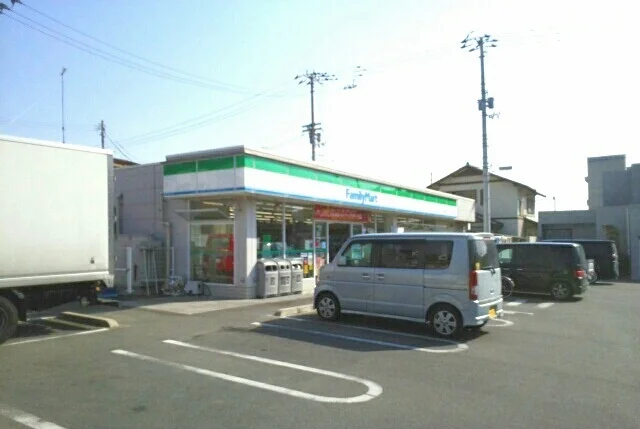 ファミリーマート古高松店さんまで640m
