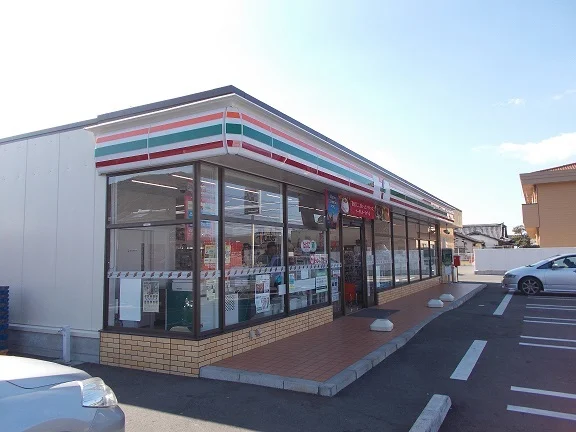 セブンイレブン曽根4丁目店まで650m