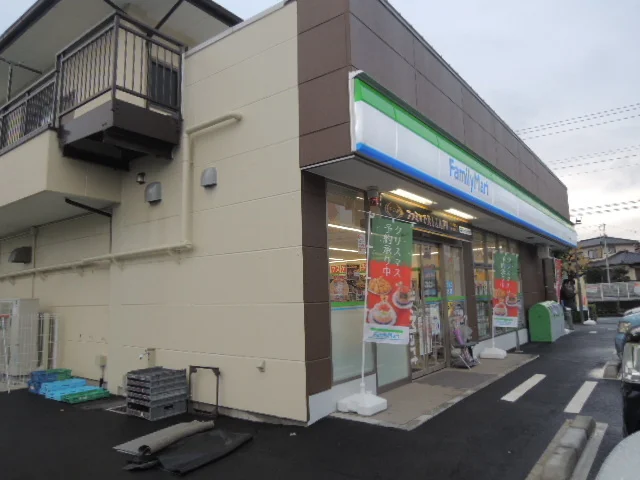ファミリーマート　増川新町店まで350m
