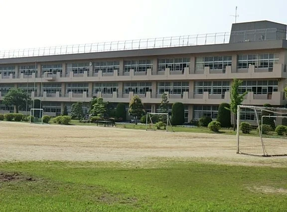 清水台小学校まで500m