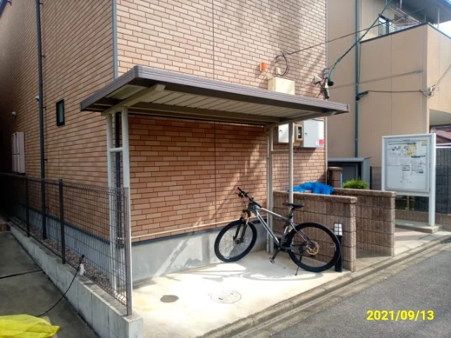 屋根付き駐輪場