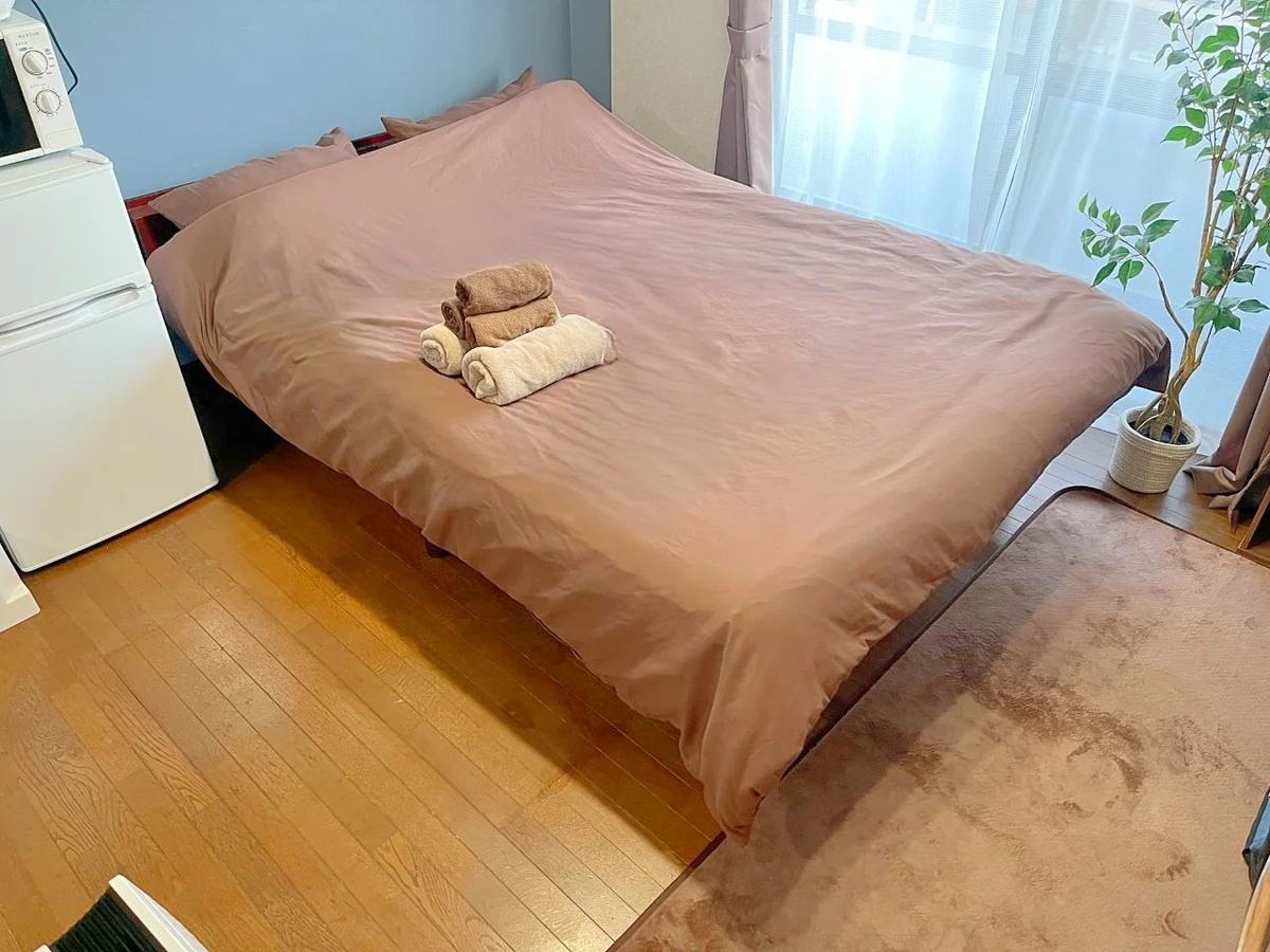 ダブルサイズのベッドをご用意しています🛏