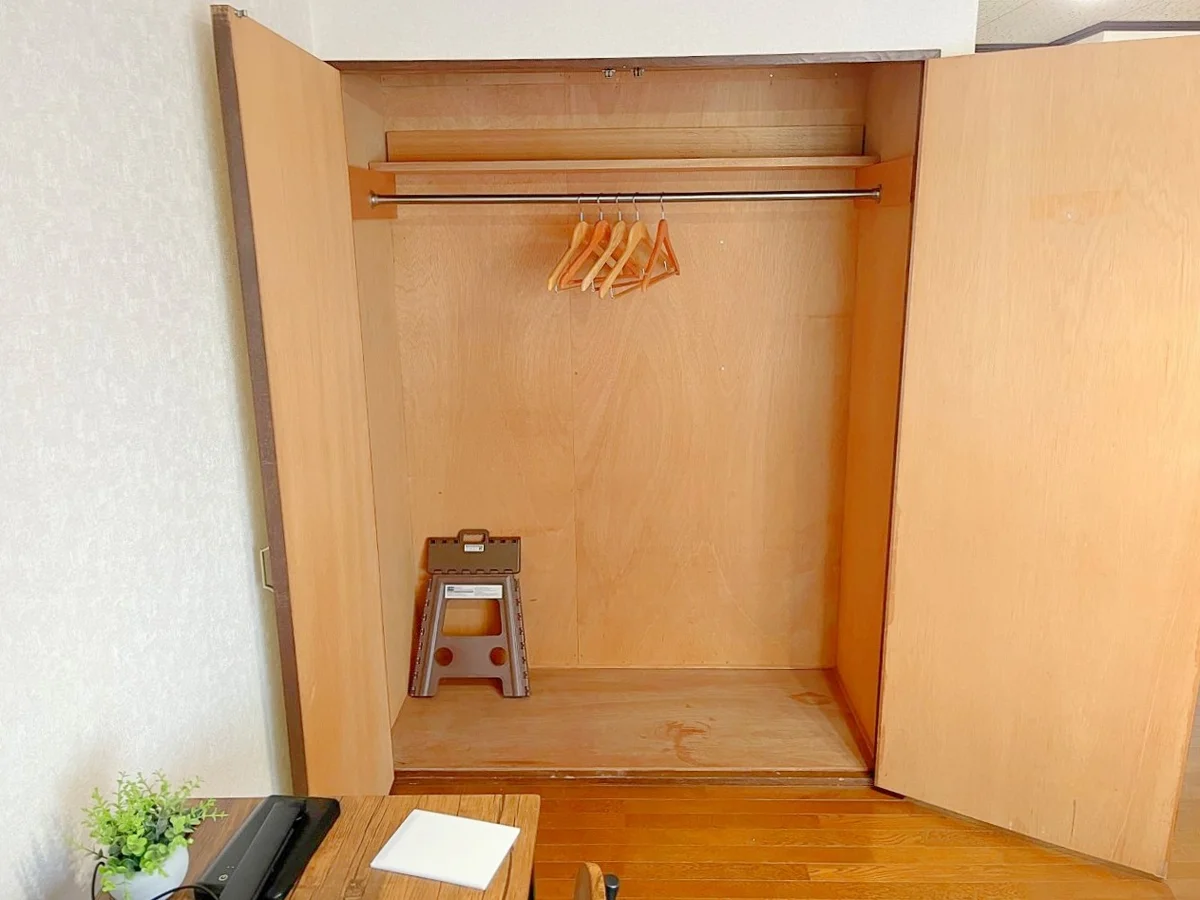 クローゼットタイプの収納です☆たくさん荷物があっても安心ですね👜