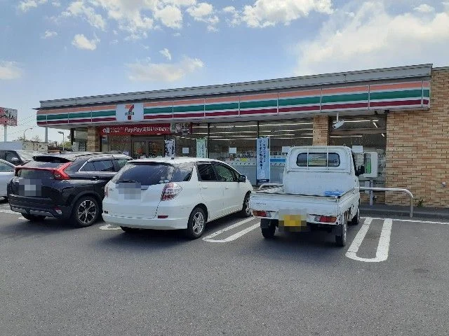セブンイレブンまで1200m