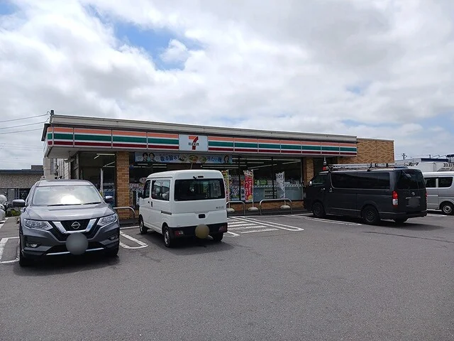 セブンイレブンまで1200m