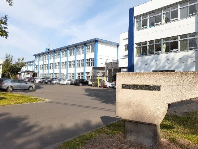 恵明中学校まで300m