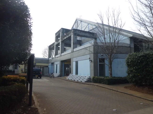 二の宮小学校まで1300m