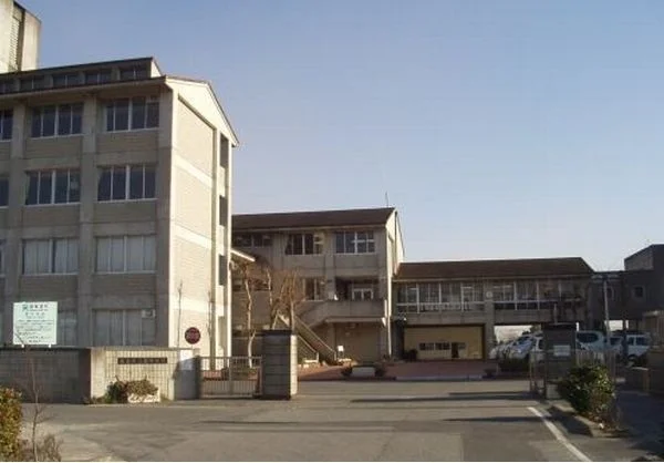 東金東中学校まで1700m