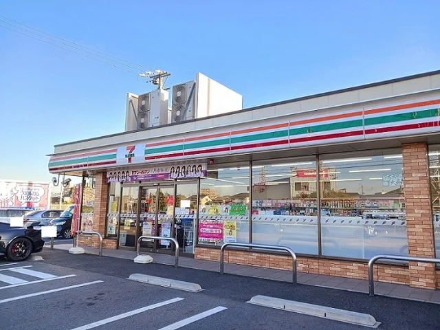 セブンイレブンまで750m