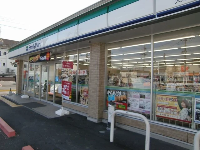 ファミリーマート大津石山寺南店まで200m