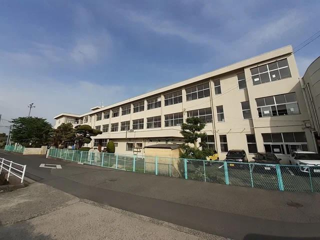 灘崎小学校まで170m
