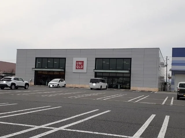 ユニクロ原町店まで1600m