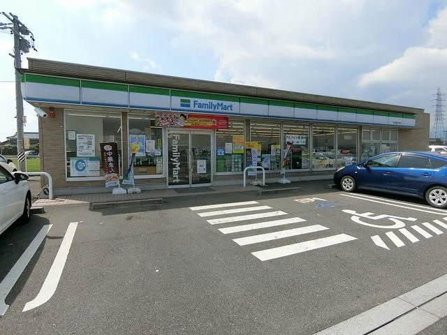 ファミリーマート安八輪之内町店まで1100m