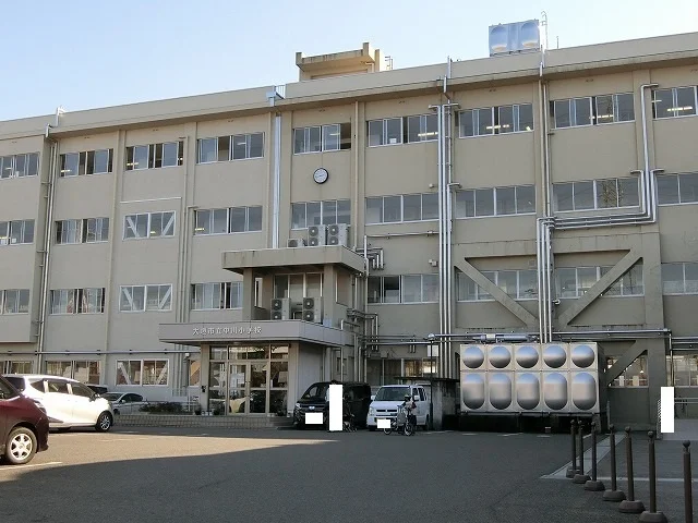 大垣市立中川小学校まで1300m
