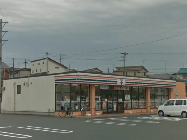 セブンイレブン湖西鷲津店まで300m