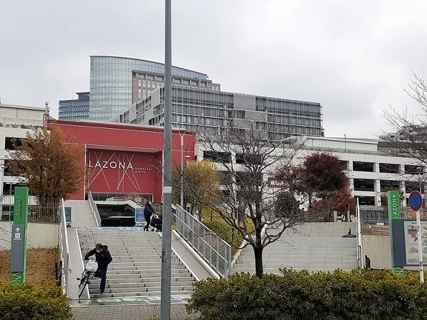 ラゾーナまで190m