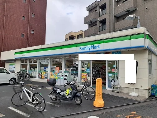 ファミリーマートまで120m