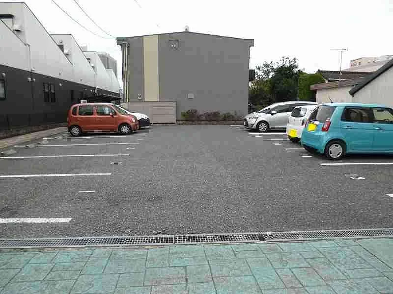 写真と現状が異なる場合は現状を優先します。